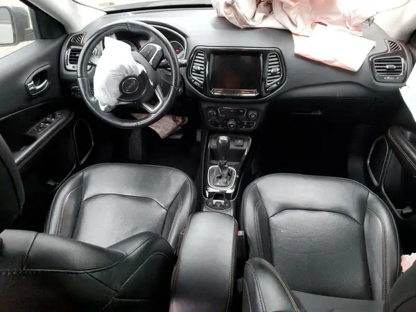 3C4NJCCB1KT819347 2019 JEEP COMPASS - Image 8