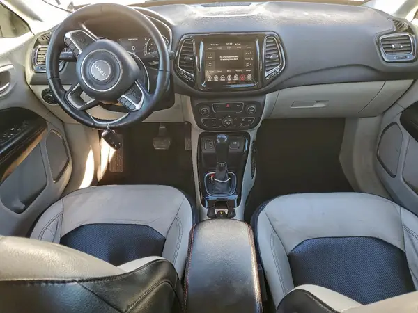 3C4NJCCB1LT120981 2020 JEEP COMPASS - Image 8