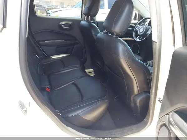 3C4NJCCB1LT140549 2020 JEEP COMPASS - Image 8