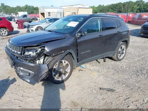 3C4NJCCB1LT140664 2020 JEEP COMPASS - Image 2