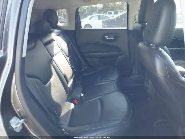 3C4NJCCB1LT140664 2020 JEEP COMPASS - Image 8
