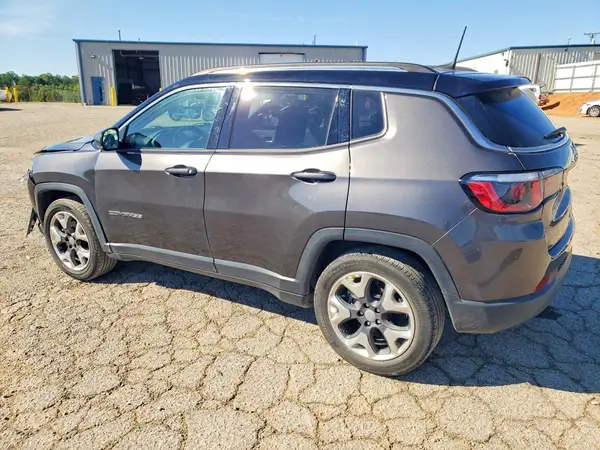 3C4NJCCB2JT205115 2018 JEEP COMPASS - Image 2