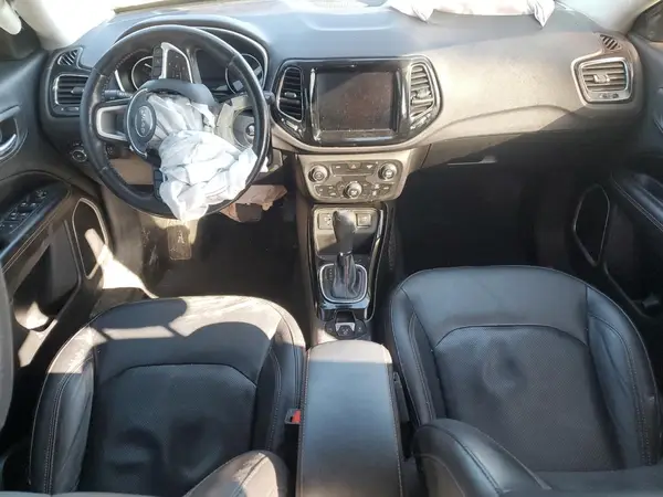 3C4NJCCB2JT309071 2018 JEEP COMPASS - Image 8