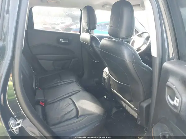 3C4NJCCB2JT351305 2018 JEEP COMPASS - Image 8