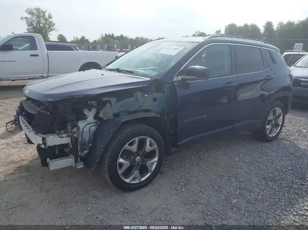3C4NJCCB2JT358495 2018 JEEP COMPASS - Image 2
