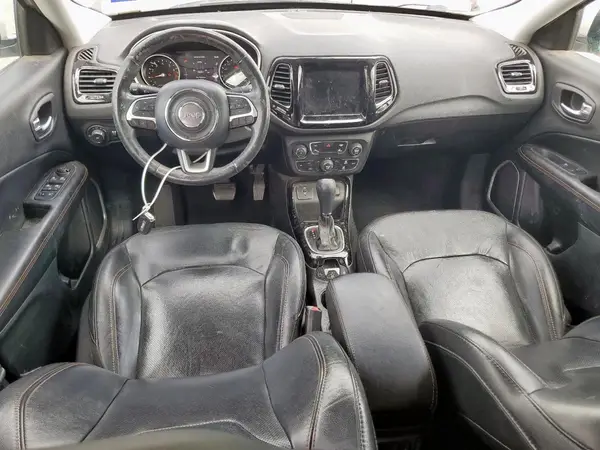 3C4NJCCB2JT368105 2018 JEEP COMPASS - Image 8