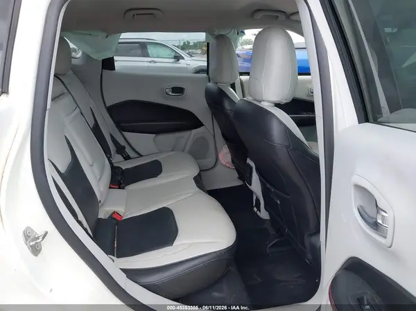 3C4NJCCB2JT405928 2018 JEEP COMPASS - Image 8