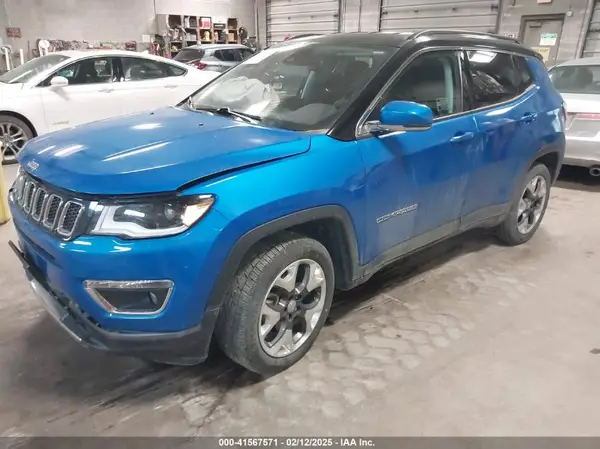 3C4NJCCB2JT489622 2018 JEEP COMPASS - Image 2