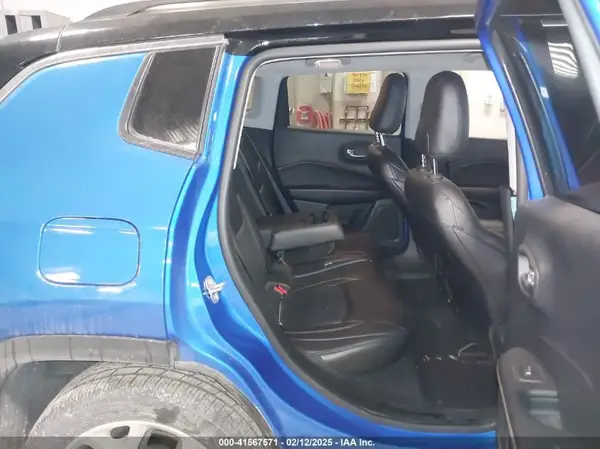 3C4NJCCB2JT489622 2018 JEEP COMPASS - Image 8