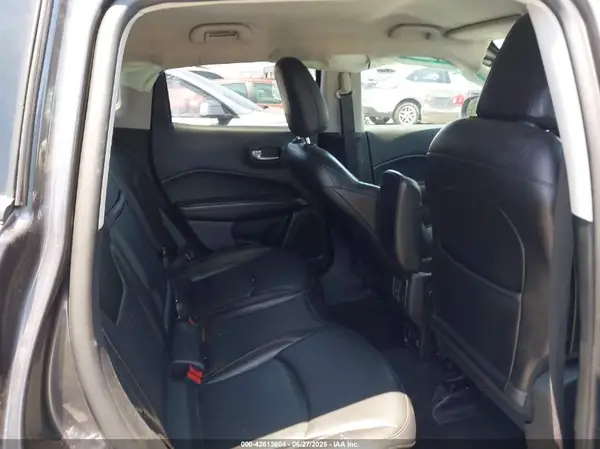 3C4NJCCB2KT659897 2019 JEEP COMPASS - Image 8