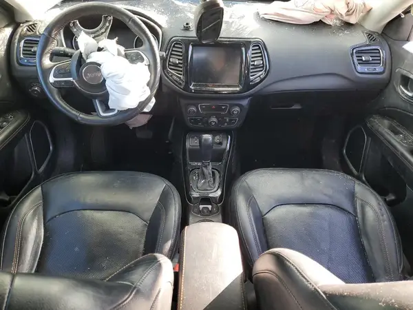 3C4NJCCB2KT662525 2019 JEEP COMPASS - Image 8
