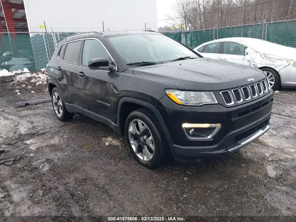 3C4NJCCB2KT667174 2019 JEEP COMPASS - Image 1