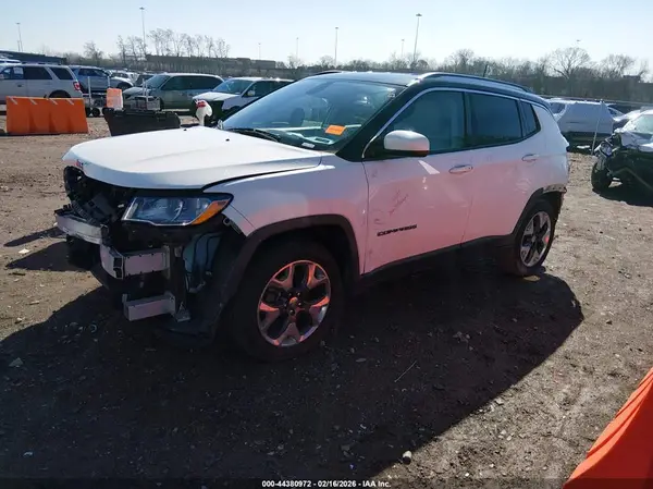 3C4NJCCB2KT699087 2019 JEEP COMPASS - Image 2