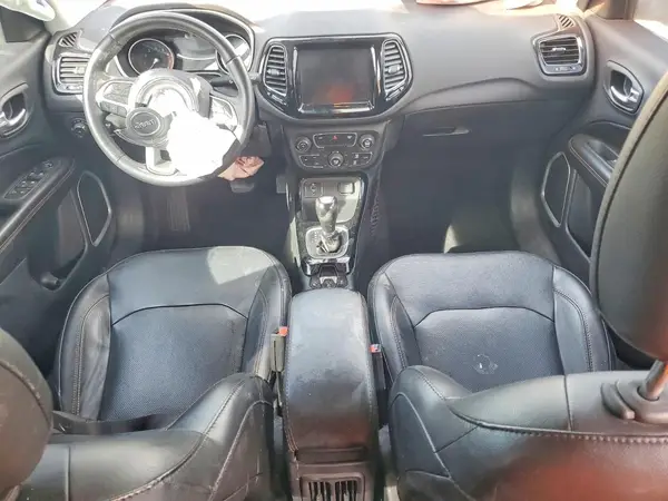 3C4NJCCB2KT725879 2019 JEEP COMPASS - Image 8