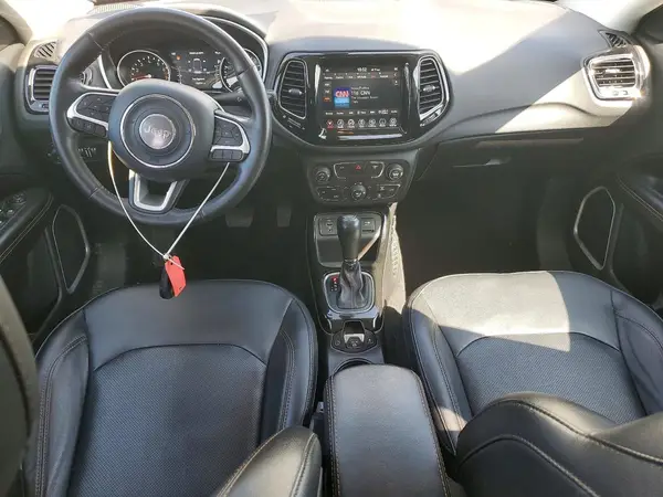 3C4NJCCB2KT748904 2019 JEEP COMPASS - Image 8