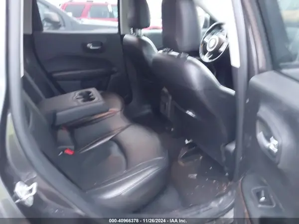 3C4NJCCB2KT793695 2019 JEEP COMPASS - Image 8