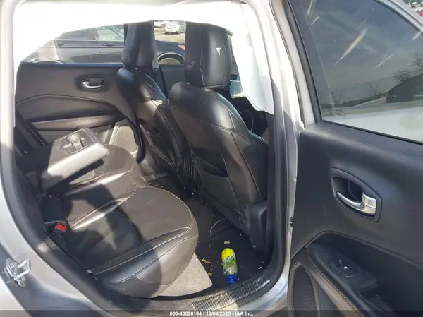 3C4NJCCB2LT211127 2020 JEEP COMPASS - Image 8