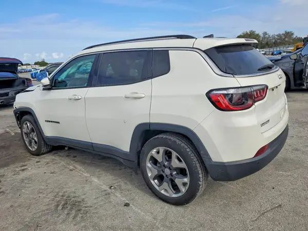 3C4NJCCB2MT528214 2021 JEEP COMPASS - Image 2