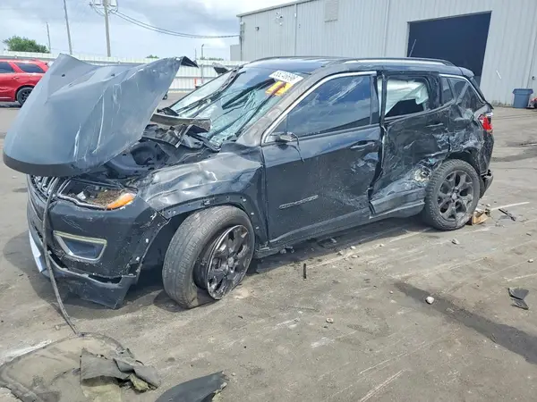 3C4NJCCB3JT145071 2018 JEEP COMPASS