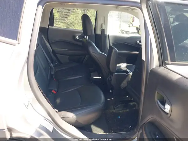 3C4NJCCB3KT675736 2019 JEEP COMPASS - Image 8