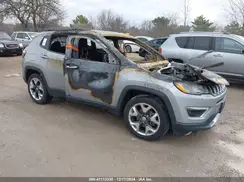 3C4NJCCB3KT675963 2019 JEEP COMPASS