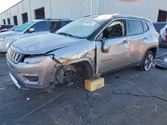 3C4NJCCB3KT725826 2019 JEEP COMPASS
