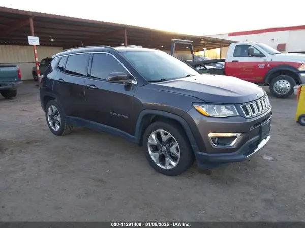 3C4NJCCB3KT788506 2019 JEEP COMPASS - Image 1