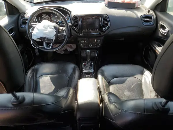 3C4NJCCB3KT819480 2019 JEEP COMPASS - Image 8