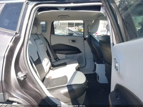 3C4NJCCB3LT105155 2020 JEEP COMPASS - Image 8