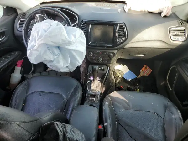 3C4NJCCB3LT211251 2020 JEEP COMPASS - Image 8