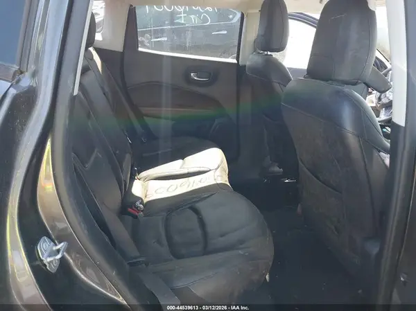 3C4NJCCB3LT229703 2020 JEEP COMPASS - Image 8