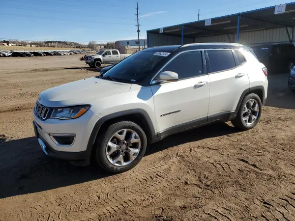 3C4NJCCB4JT181514 2018 JEEP COMPASS - Image 1