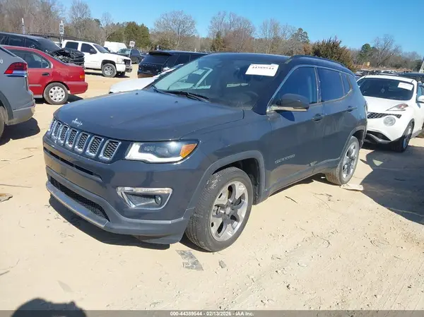 3C4NJCCB4JT248211 2018 JEEP COMPASS - Image 2