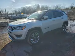 3C4NJCCB4JT301733 2018 JEEP COMPASS