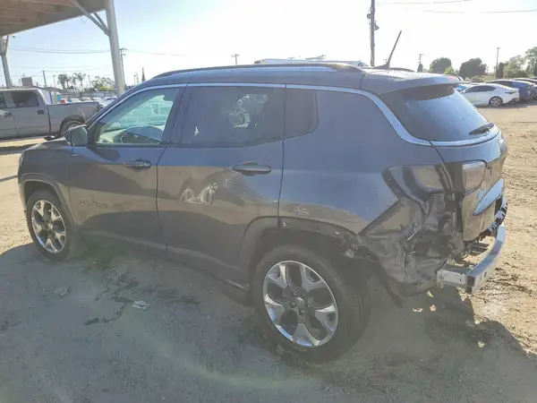 3C4NJCCB4JT357980 2018 JEEP COMPASS - Image 2