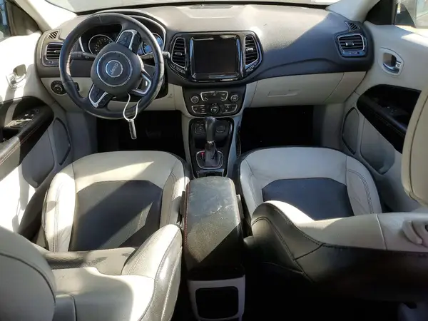 3C4NJCCB4JT357980 2018 JEEP COMPASS - Image 8