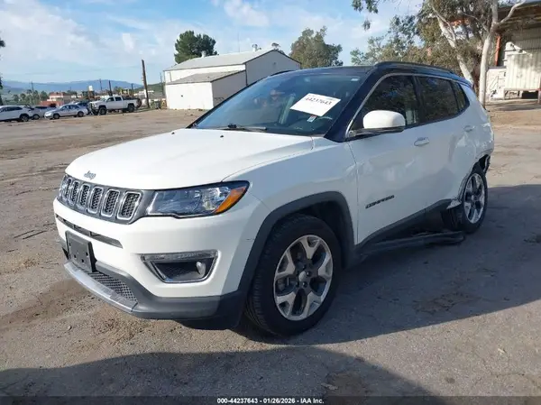 3C4NJCCB4KT637450 2019 JEEP COMPASS - Image 2
