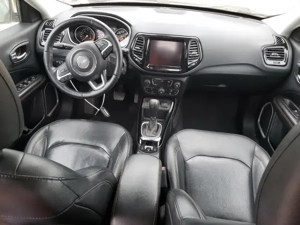 3C4NJCCB4KT662445 2019 JEEP COMPASS - Image 8