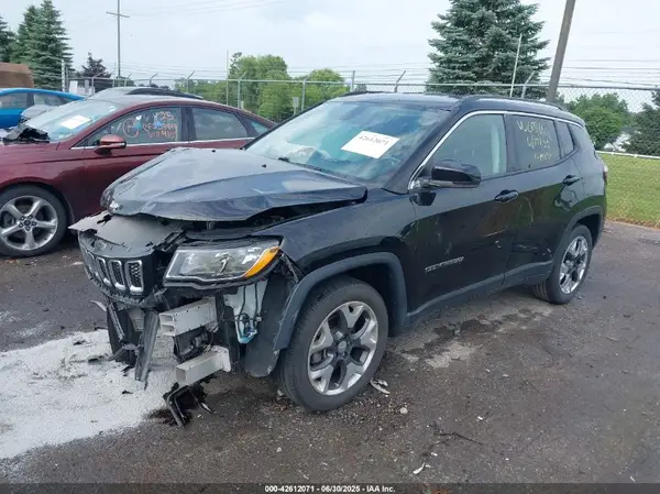 3C4NJCCB4KT675681 2019 JEEP COMPASS - Image 2