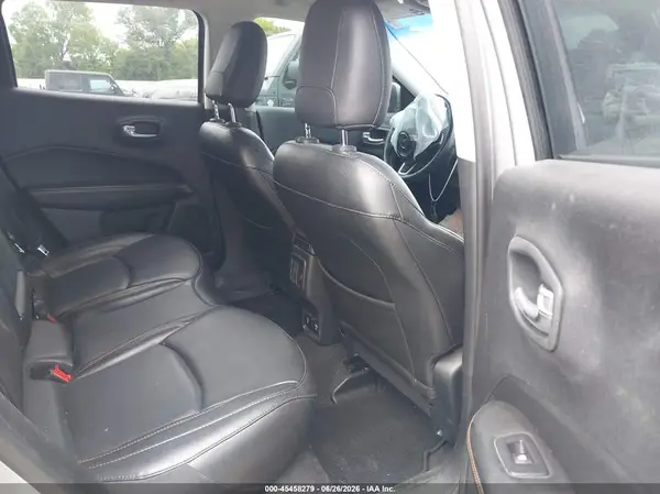 3C4NJCCB4KT676037 2019 JEEP COMPASS - Image 8