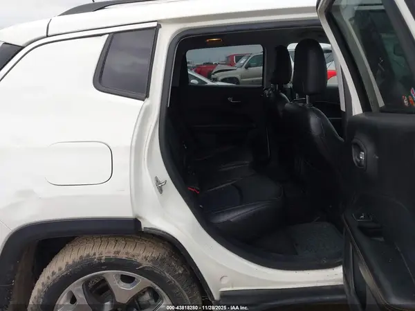 3C4NJCCB4LT114821 2020 JEEP COMPASS - Image 8