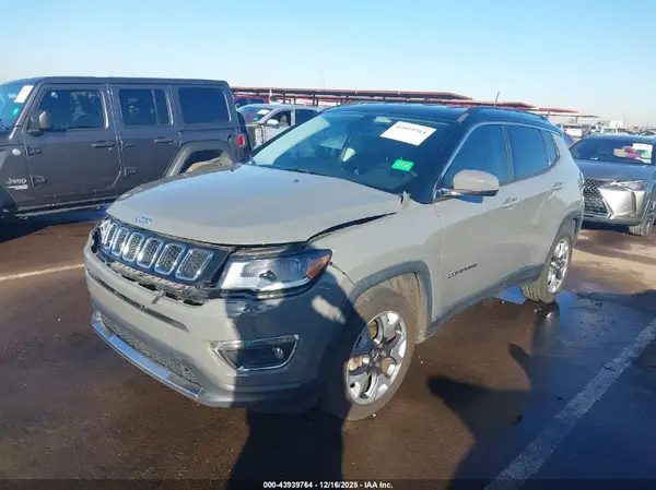 3C4NJCCB4LT155613 2020 JEEP COMPASS - Image 2