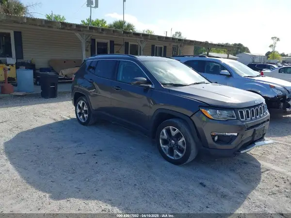 3C4NJCCB4LT218595 2020 JEEP COMPASS - Image 1