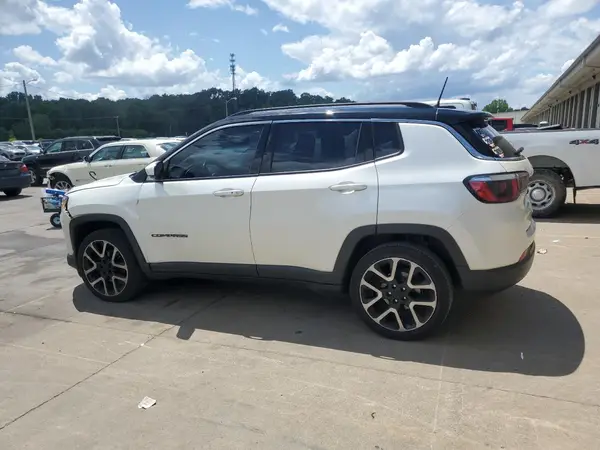 3C4NJCCB5JT205058 2018 JEEP COMPASS - Image 2