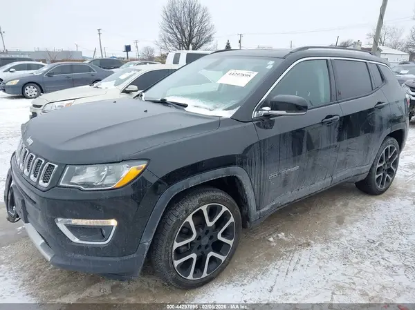 3C4NJCCB5JT208333 2018 JEEP COMPASS - Image 2