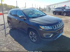 3C4NJCCB5JT211572 2018 JEEP COMPASS