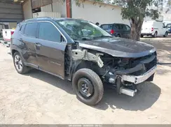 3C4NJCCB5JT253420 2018 JEEP COMPASS