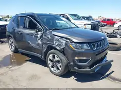 3C4NJCCB5JT300624 2018 JEEP COMPASS