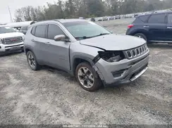 3C4NJCCB5JT358698 2018 JEEP COMPASS