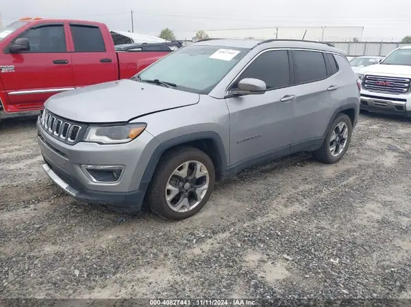 3C4NJCCB5JT358698 2018 JEEP COMPASS - Image 2